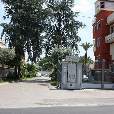 Hotel Il Giardino Degli Aranci Nola Ngoại thất bức ảnh