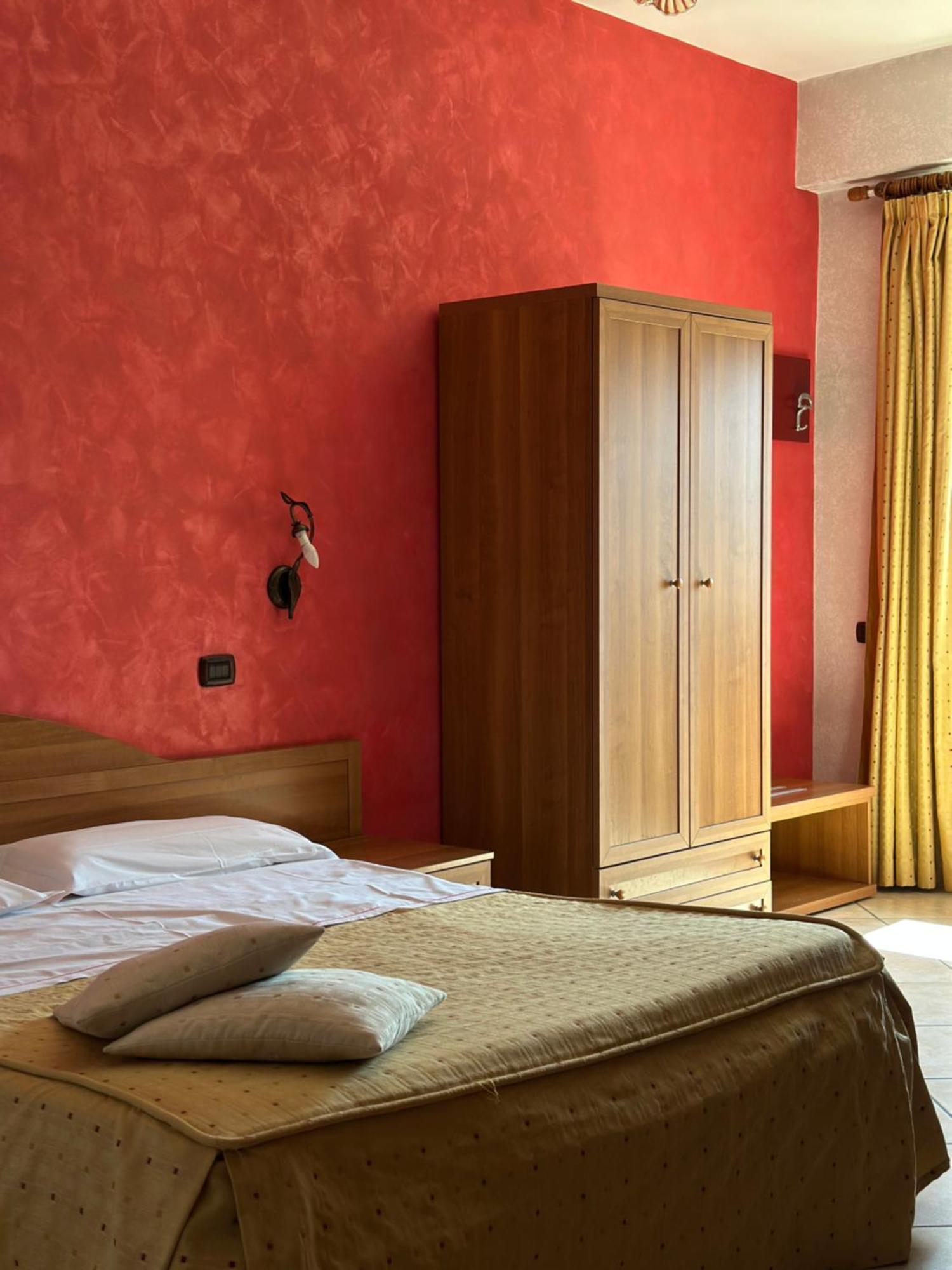 Hotel Il Giardino Degli Aranci Nola Ngoại thất bức ảnh