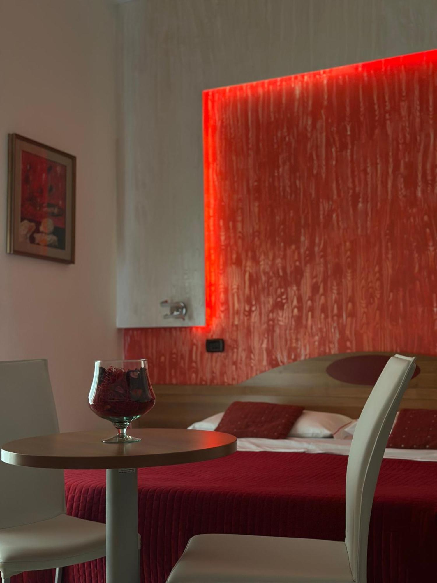 Hotel Il Giardino Degli Aranci Nola Ngoại thất bức ảnh