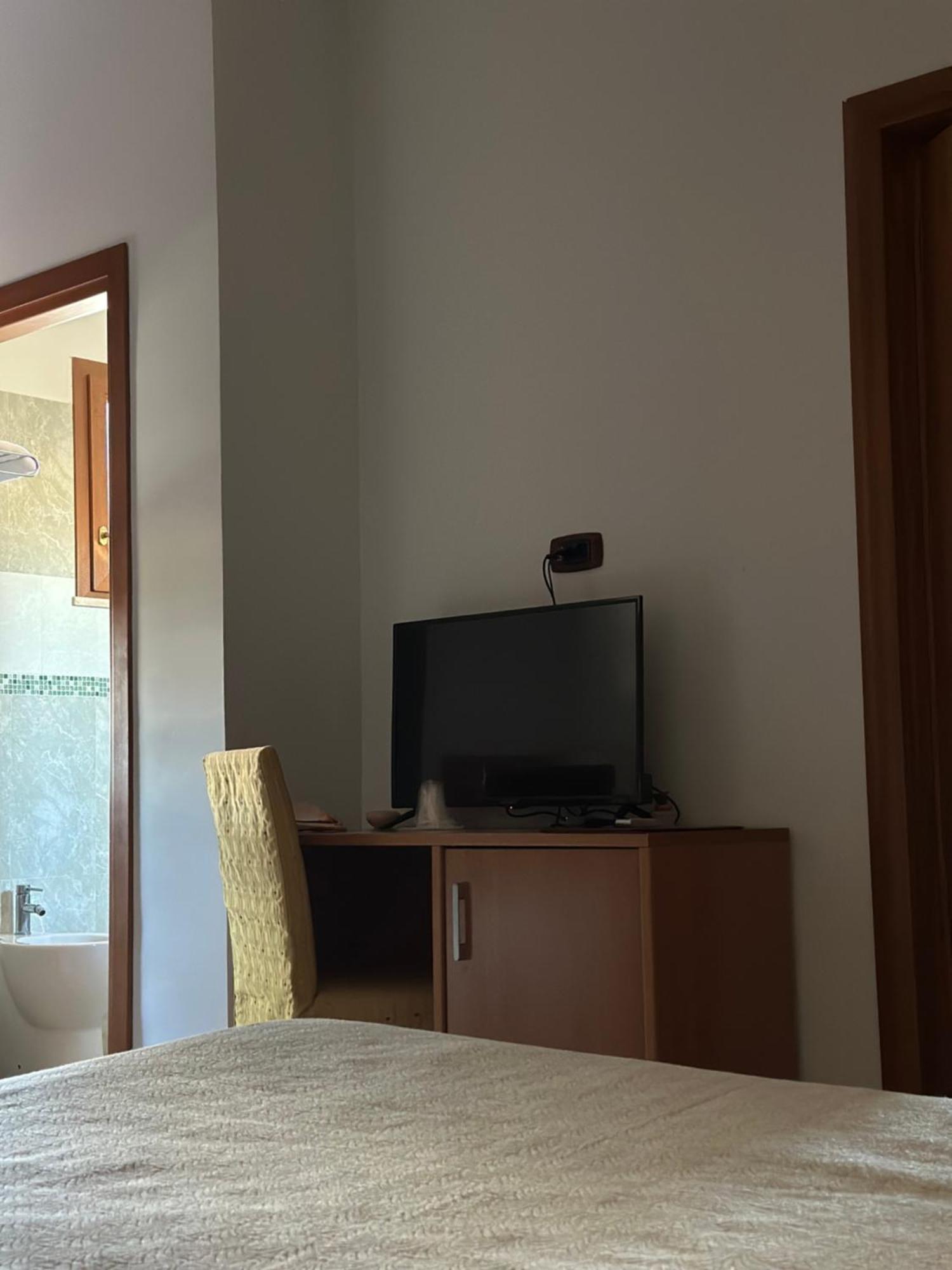 Hotel Il Giardino Degli Aranci Nola Ngoại thất bức ảnh