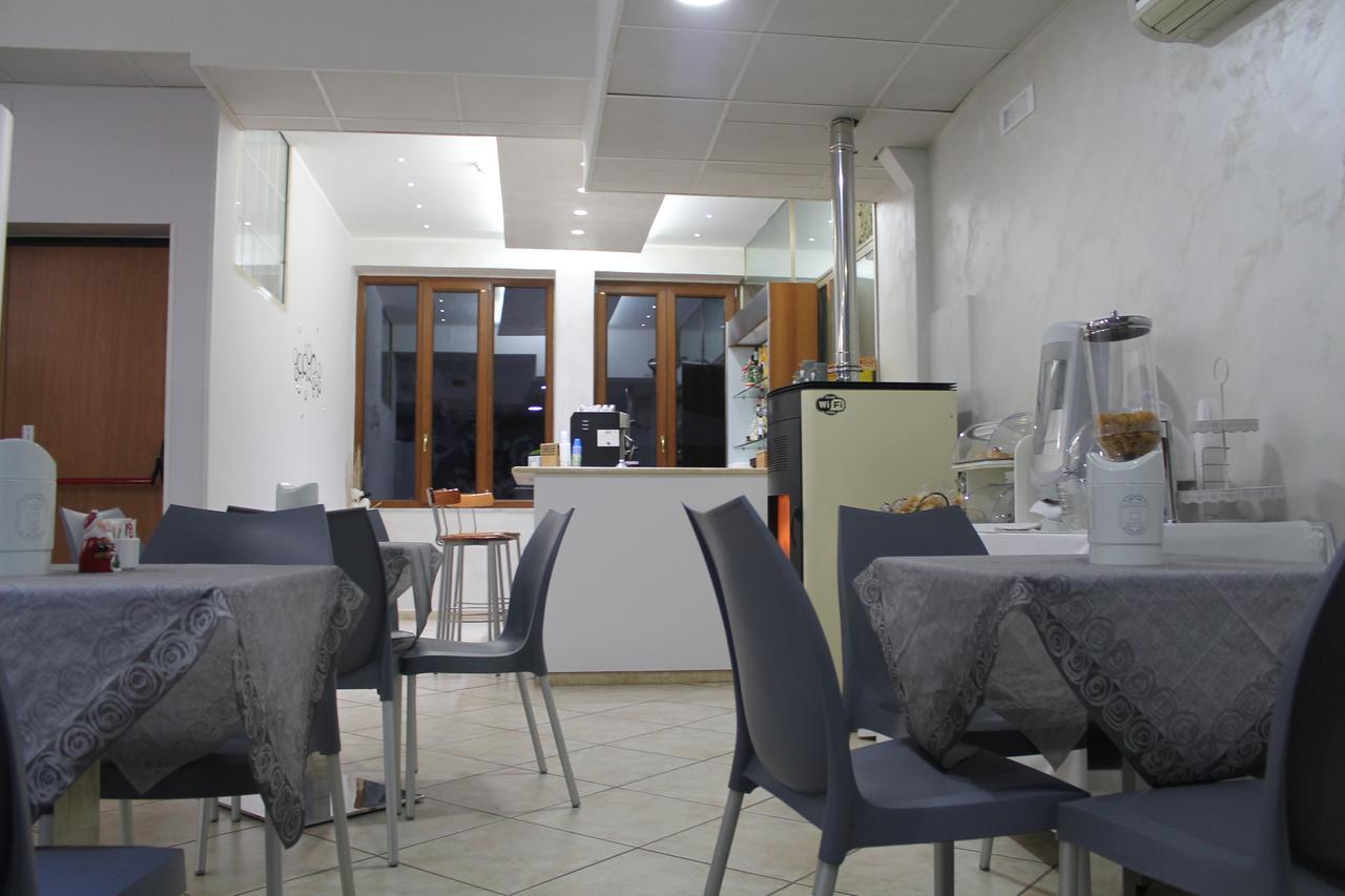 Hotel Il Giardino Degli Aranci Nola Ngoại thất bức ảnh